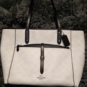 Authentic Coach shoulder bag.